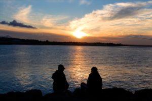 sea-dawn-sunset-couple